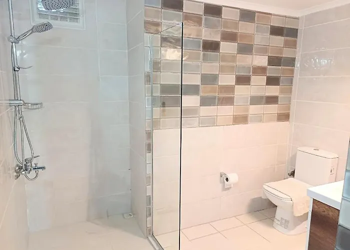 Paddys Apartments, Hisarönü *