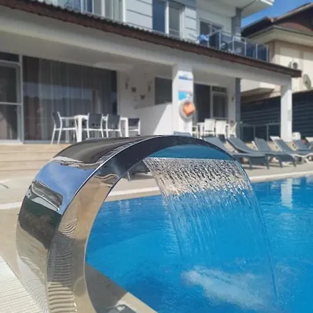 Apartamento Paddys Apartments, Hisaroenue *
