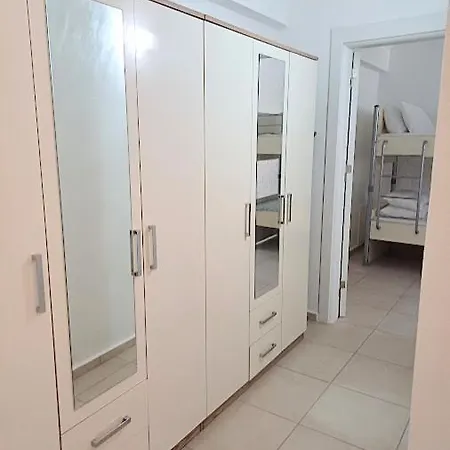 Paddys Apartments, Hisarönü *