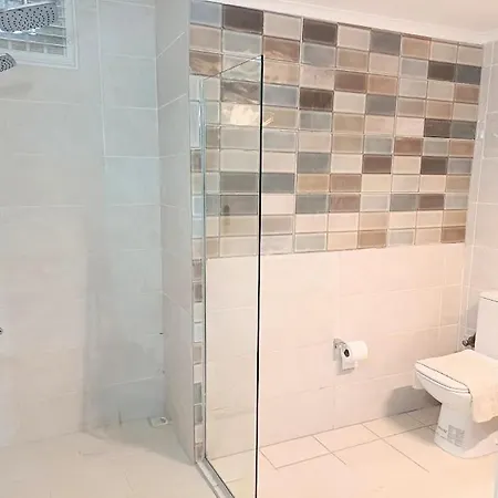 Paddys Apartments, Hisarönü *