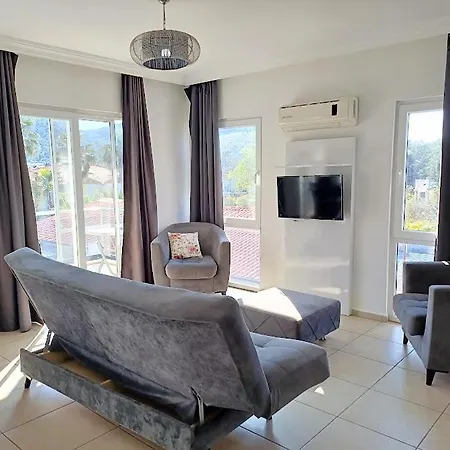 Paddys Apartments, Hisarönü *