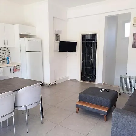 Apartamento Paddys Apartments, Hisaroenue *