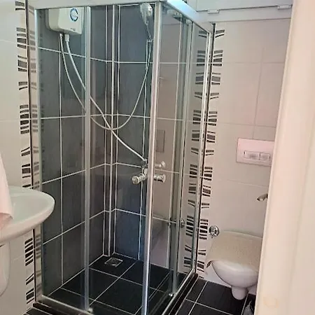 Paddys Apartments, Hisarönü Apartment
