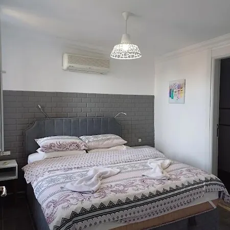 Apartamento Paddys Apartments, Hisaroenue *