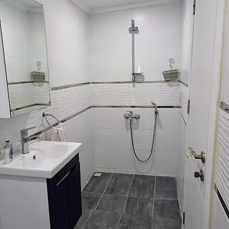 Apartamento Paddys Apartments, Hisaroenue