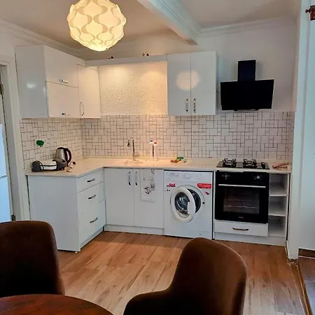 Paddys Apartments, Hisarönü