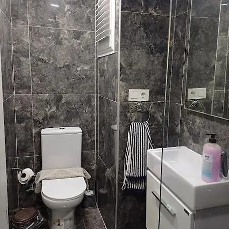 Paddys Apartments, Hisaroenue 公寓 费特希耶