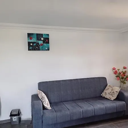 Apartamento Paddys Apartments, Hisaroenue *