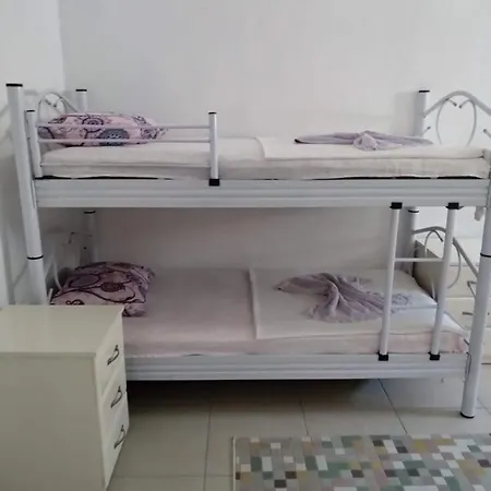 Paddys Apartments, Hisaroenue 费特希耶