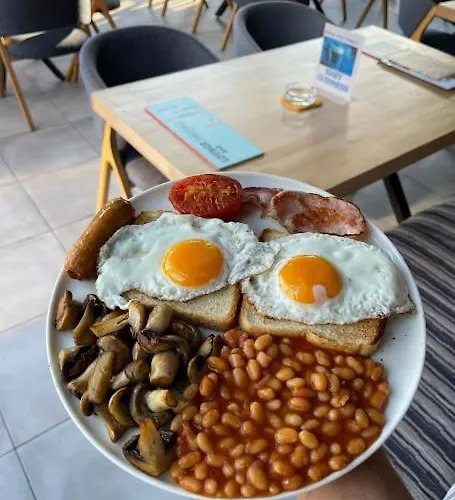 Paddys Apartments, Hisaroenue Apartment