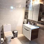 Appartement Paddys Apartments, Hisaroenue *